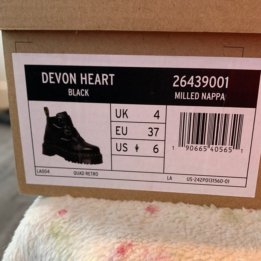 Dr. Martens Devon Heart Black Platform Ankle Boots - Picture 2 of 4